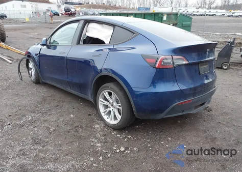 2022 Tesla Model Y Long Range Dual Motor All-Wheel Drive z USA, uszkodzony, nr VIN 7SAYGDEE4NA008153